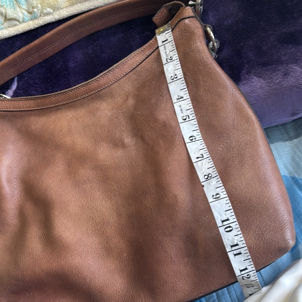 Gucci Tan Leather Hobo Bag - Picture 10 of 16
